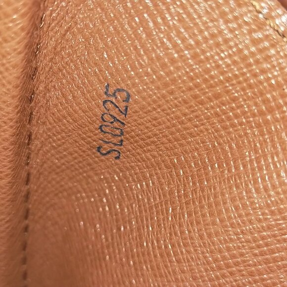 Authentic Louis Vuitton Cartouchiere MM Monogram Shoulder Bag LCMON259-112025 - Picture 9 of 9